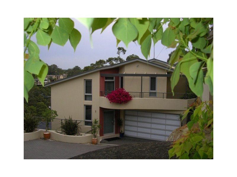 1 Woodlands Avenue, Lugarno NSW 2210