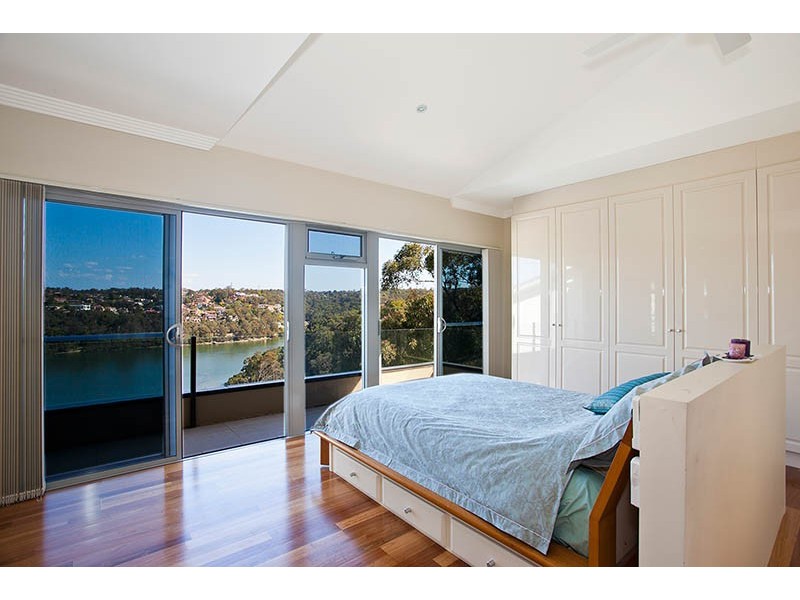 1 Woodlands Avenue, Lugarno NSW 2210