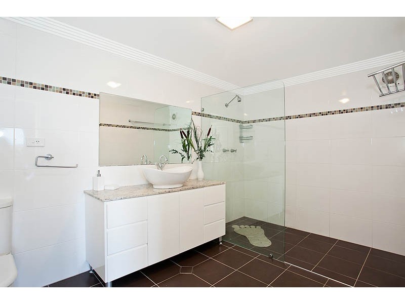 1 Woodlands Avenue, Lugarno NSW 2210