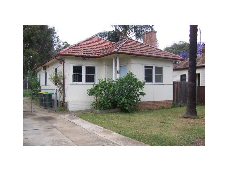 2 Iris Avenue, Riverwood NSW 2210