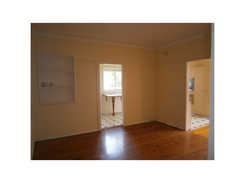 27 Roberts Road, Mortdale NSW 2223