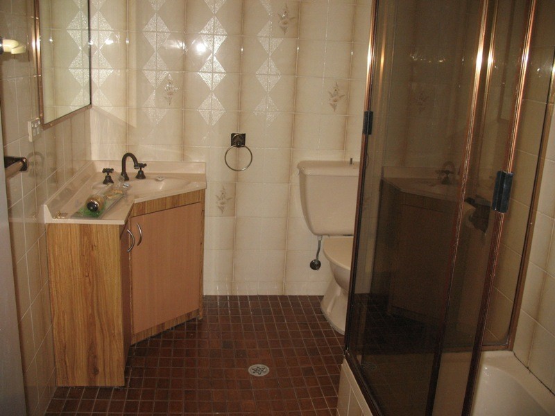 27 Roberts Road, Mortdale NSW 2223