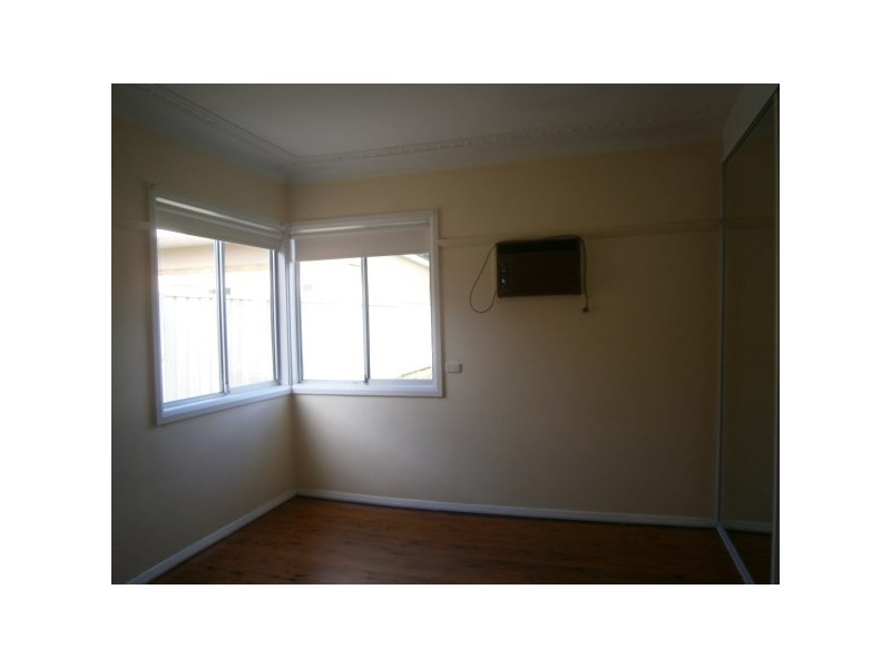 27 Roberts Road, Mortdale NSW 2223