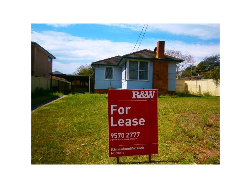 10 Lawrence Street, Peakhurst NSW 2210