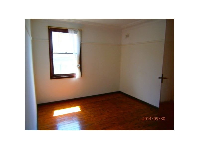 10 Lawrence Street, Peakhurst NSW 2210