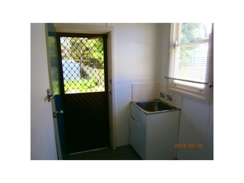 10 Lawrence Street, Peakhurst NSW 2210