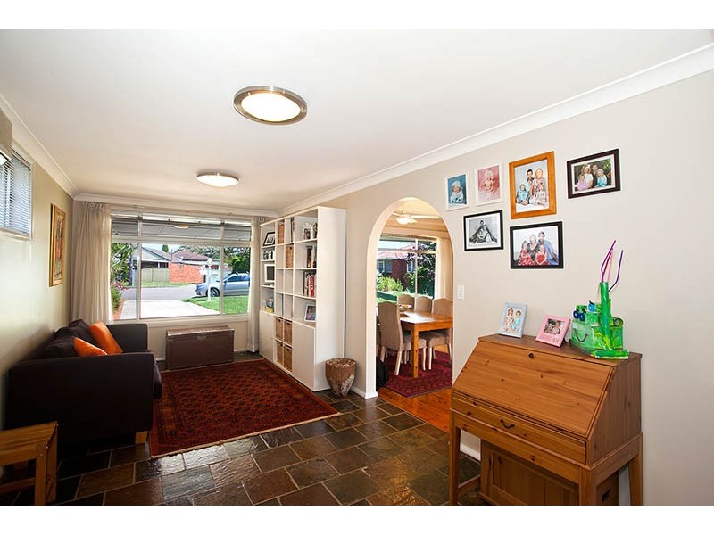 4 Byron Street, Peakhurst Heights NSW 2210