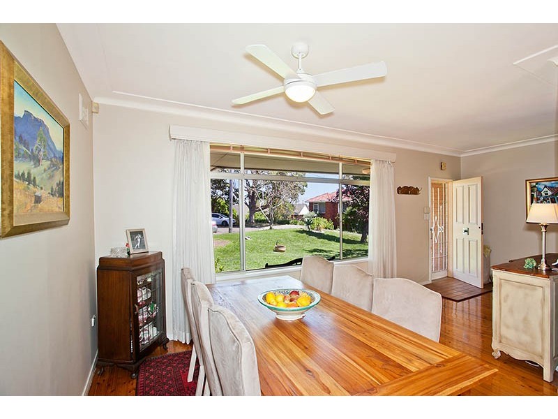 4 Byron Street, Peakhurst Heights NSW 2210