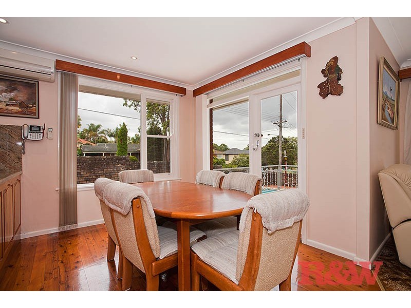 61 Lorraine Street, Peakhurst Heights NSW 2210