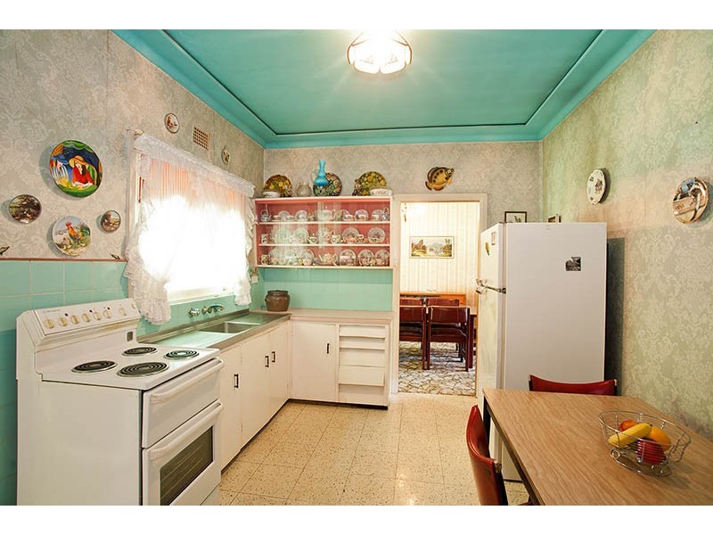 15 Stephenson St, Roselands NSW 2196