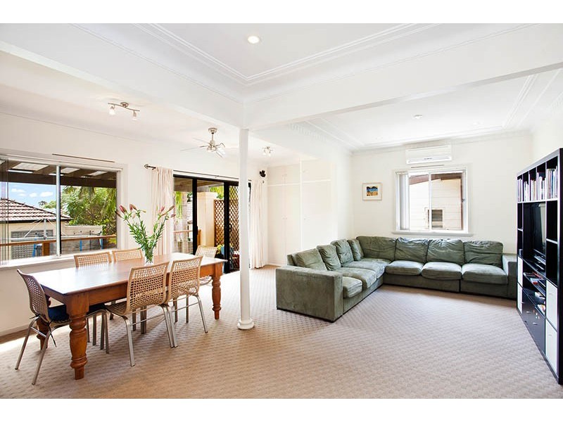 34 Bailey Pde, Peakhurst NSW 2210