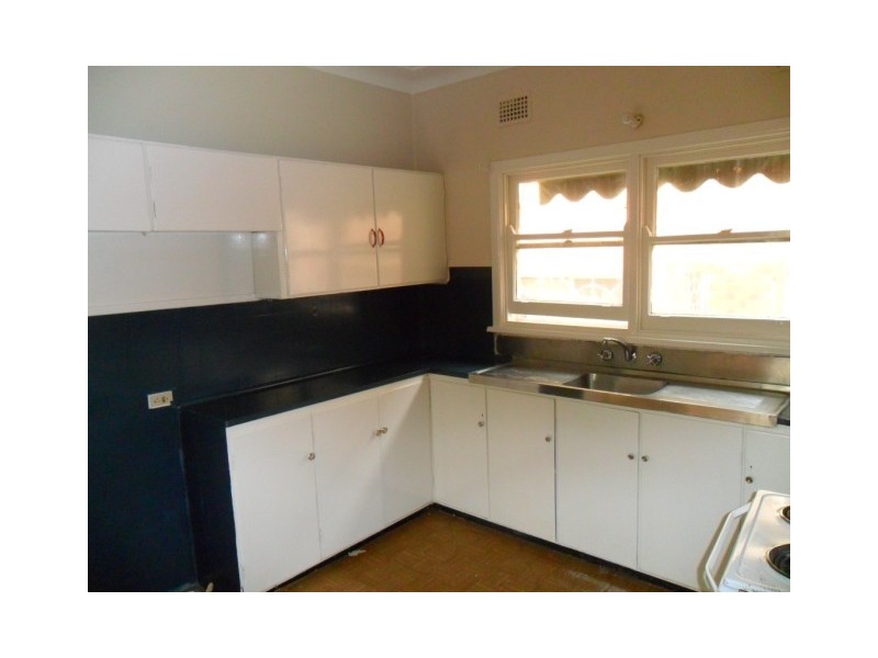 55 Universal Street, Mortdale NSW 2223