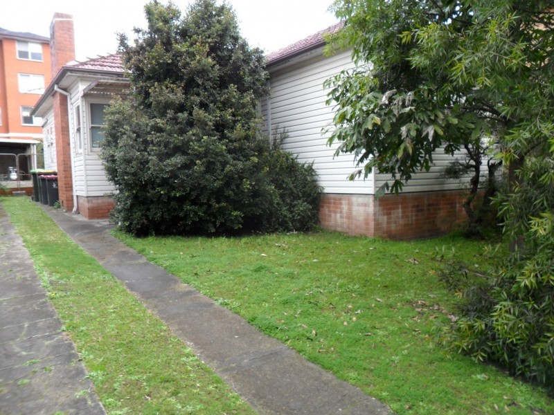 55 Universal Street, Mortdale NSW 2223