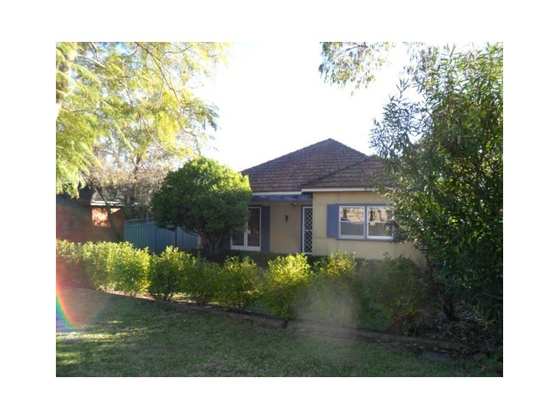 20 Woodlands Avenue, Lugarno NSW 2210