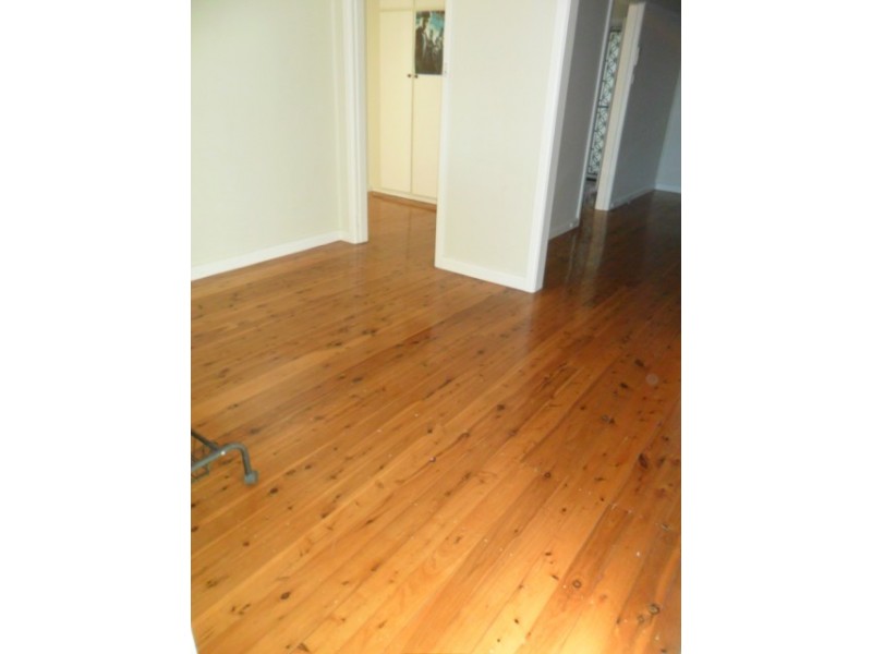 20 Woodlands Avenue, Lugarno NSW 2210