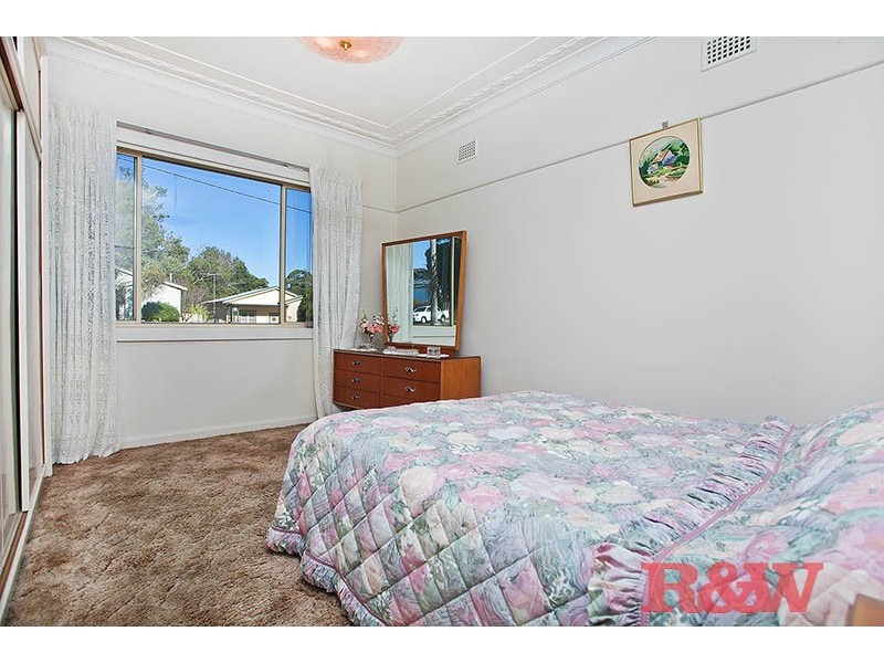 4 Junction St, Mortdale NSW 2223