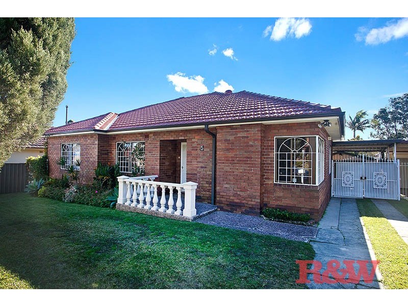 5 Dunlop St, Roselands NSW 2196
