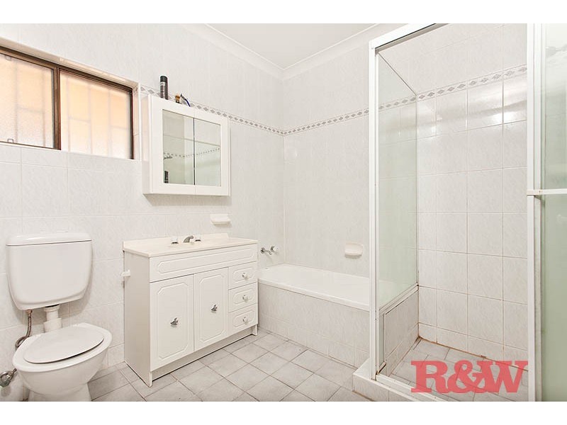 5 Dunlop St, Roselands NSW 2196