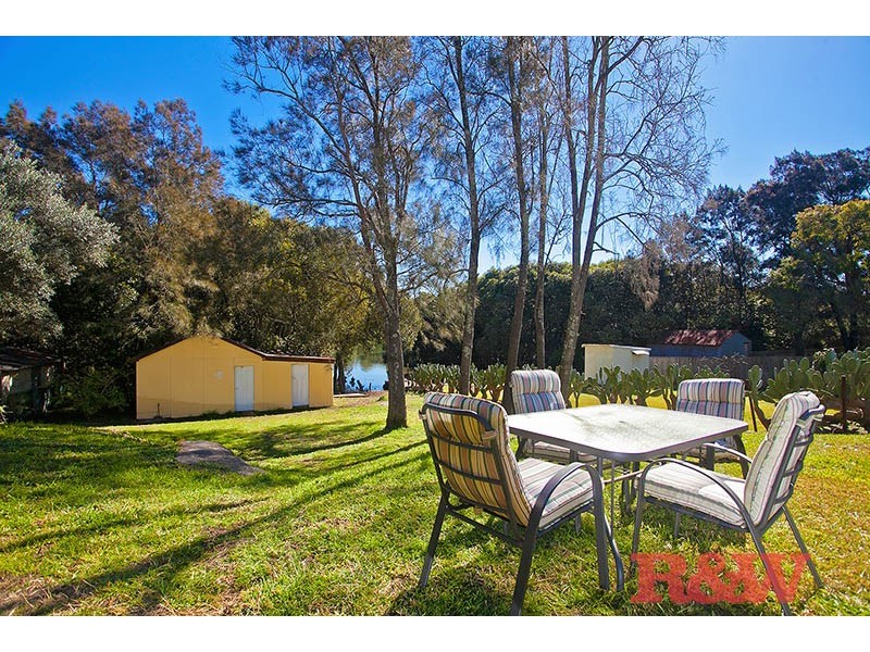 23A Salt Pan Rd, Peakhurst NSW 2210