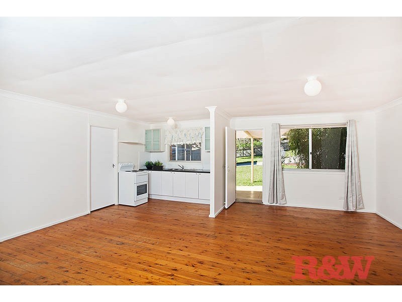 23A Salt Pan Rd, Peakhurst NSW 2210