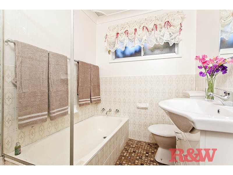 23A Salt Pan Rd, Peakhurst NSW 2210