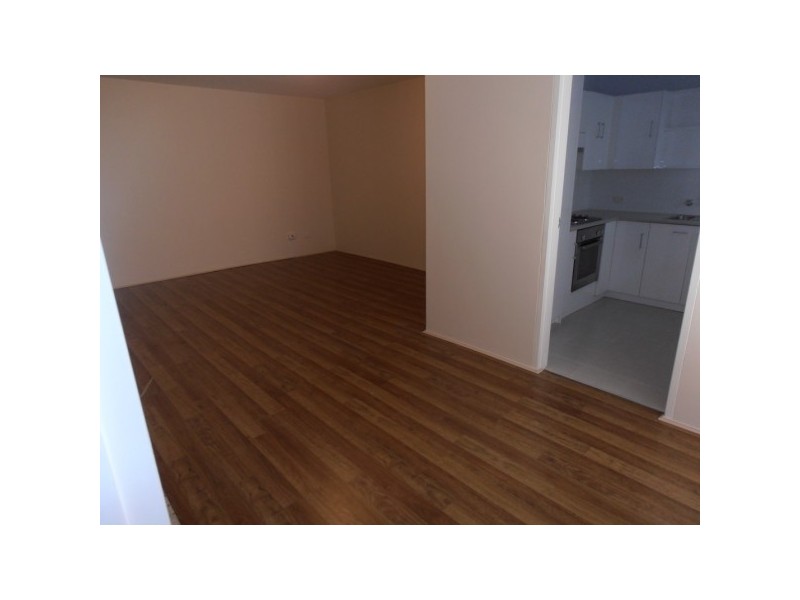 2/8 Martin Place, Mortdale NSW 2223