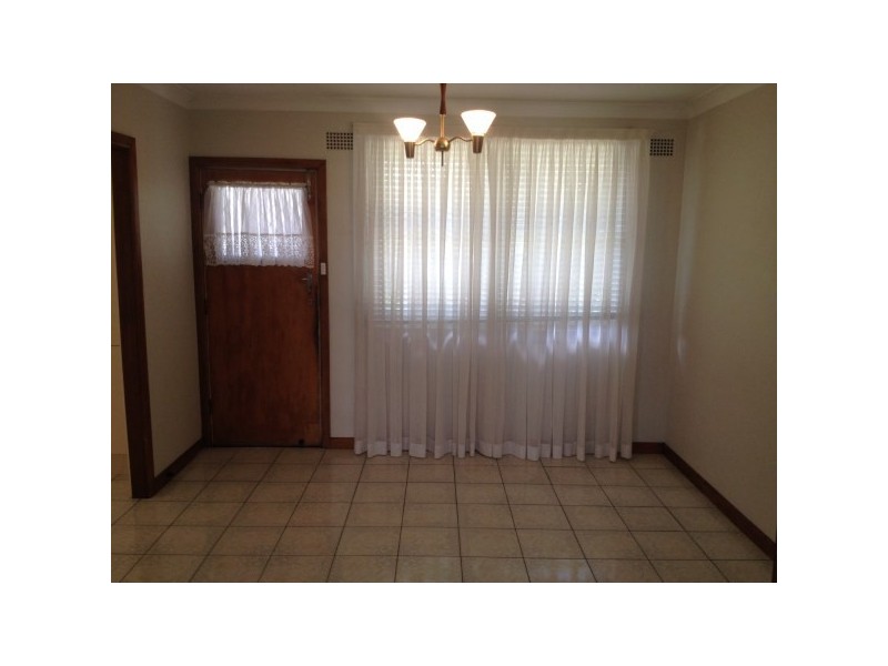 3 Waldo Crescent, Peakhurst NSW 2210