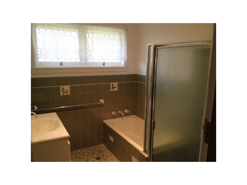 3 Waldo Crescent, Peakhurst NSW 2210