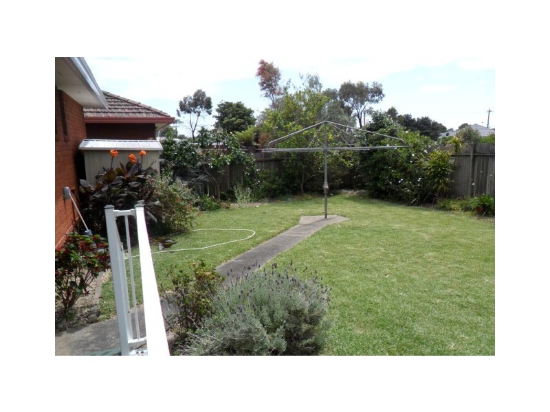 3 Waldo Crescent, Peakhurst NSW 2210