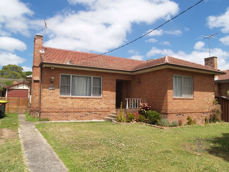 14 Earls Avenue, Riverwood NSW 2210