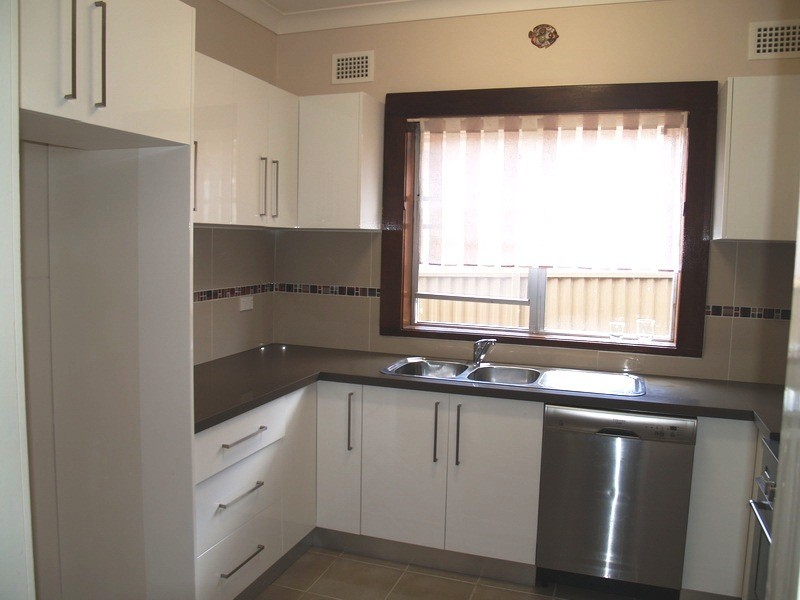 14 Earls Avenue, Riverwood NSW 2210