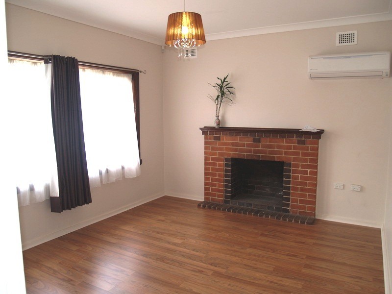 14 Earls Avenue, Riverwood NSW 2210