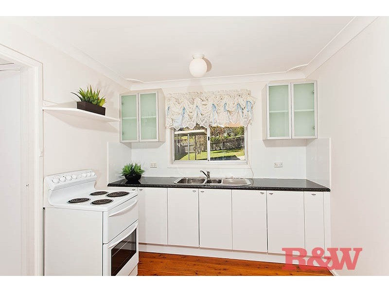 23a Salt Pan Rd, Peakhurst NSW 2210