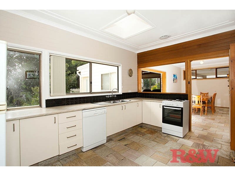 48 Lugarno Parade, Lugarno NSW 2210