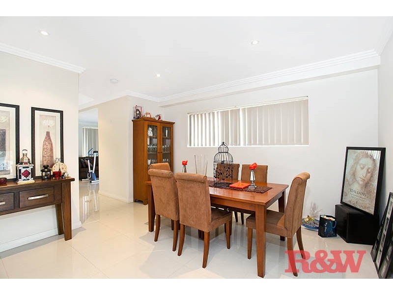 5A Rona Street, Peakhurst NSW 2210