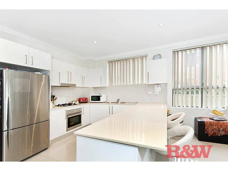 5A Rona Street, Peakhurst NSW 2210