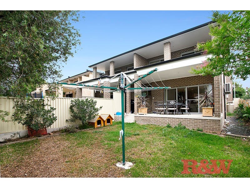 5A Rona Street, Peakhurst NSW 2210