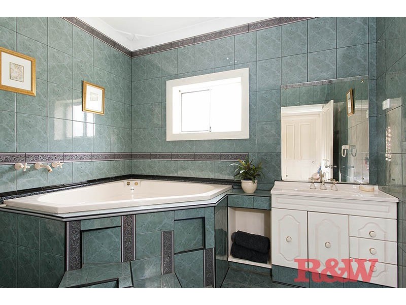 10 Shenstone Road, Riverwood NSW 2210