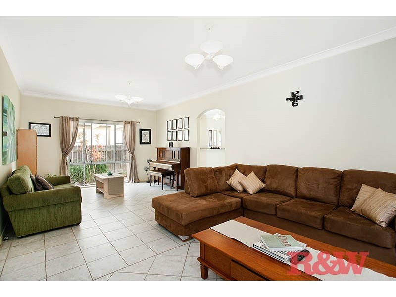 10 Shenstone Road, Riverwood NSW 2210