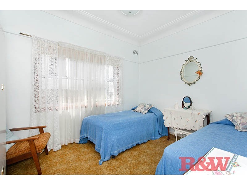 2 Treloar Avenue, Mortdale NSW 2223