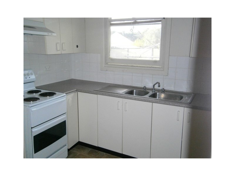 6 Lawrence Street, Peakhurst NSW 2210