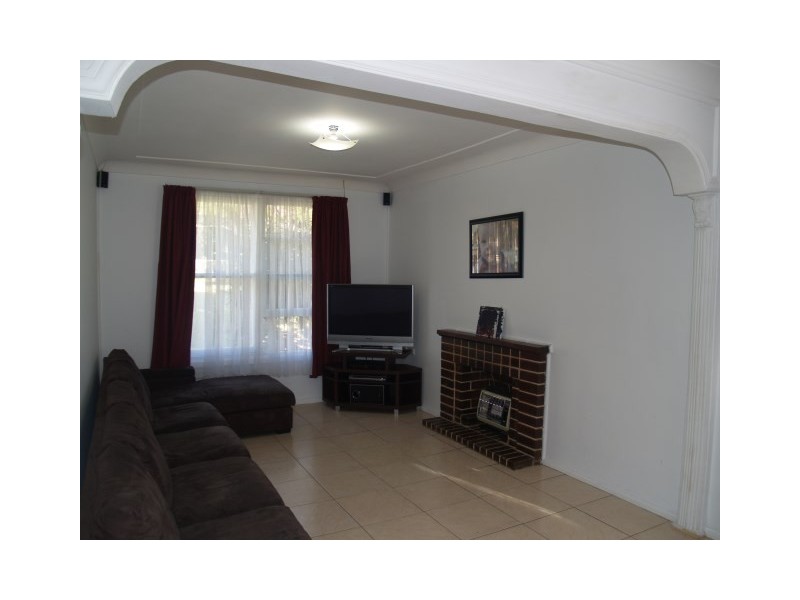 38 Gover Street, Peakhurst NSW 2210