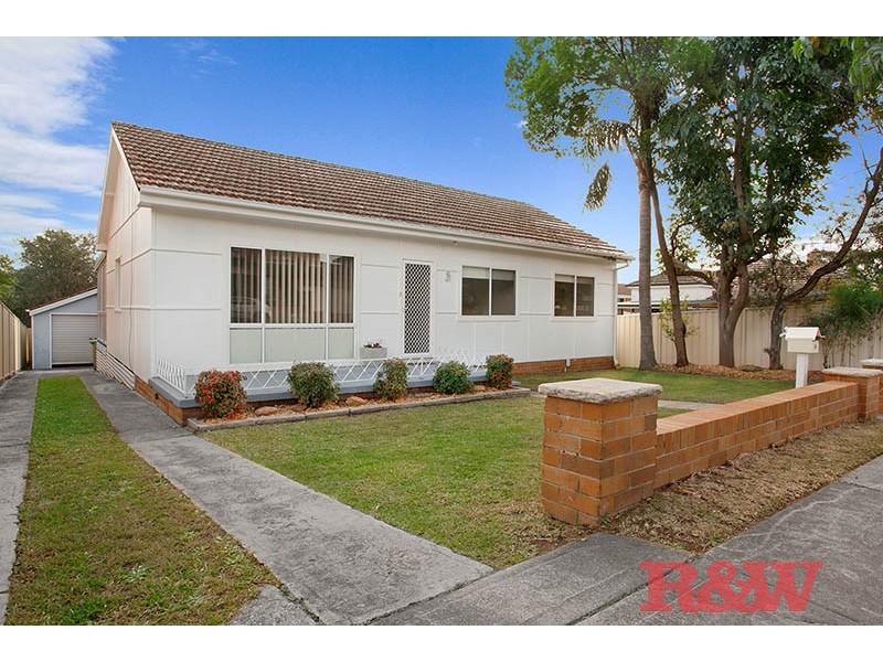 2A Bowman Street, Mortdale NSW 2223