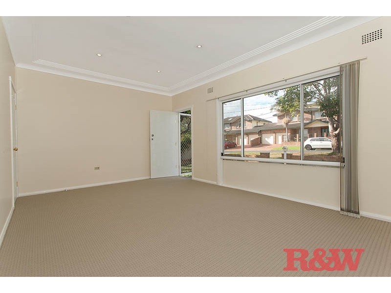 2A Bowman Street, Mortdale NSW 2223