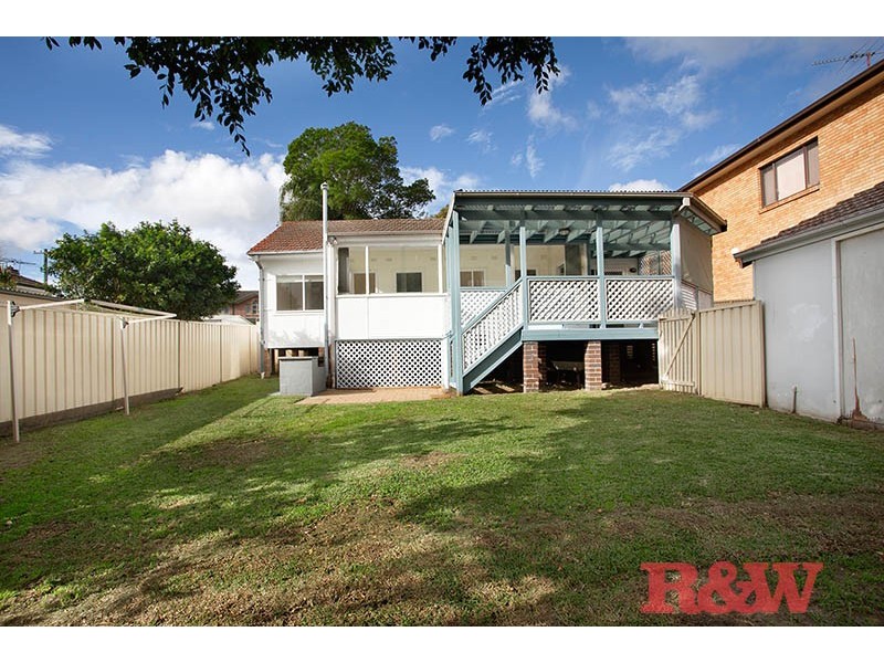 2A Bowman Street, Mortdale NSW 2223