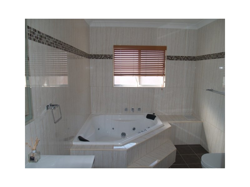 149 Stoney Creek Rd, Beverly Hills NSW 2209