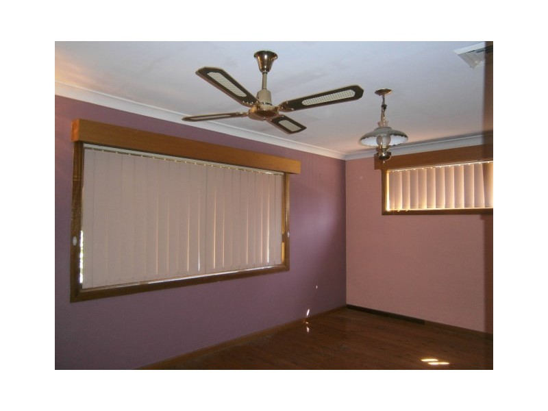 75 Trafalgar Street, Peakhurst NSW 2210