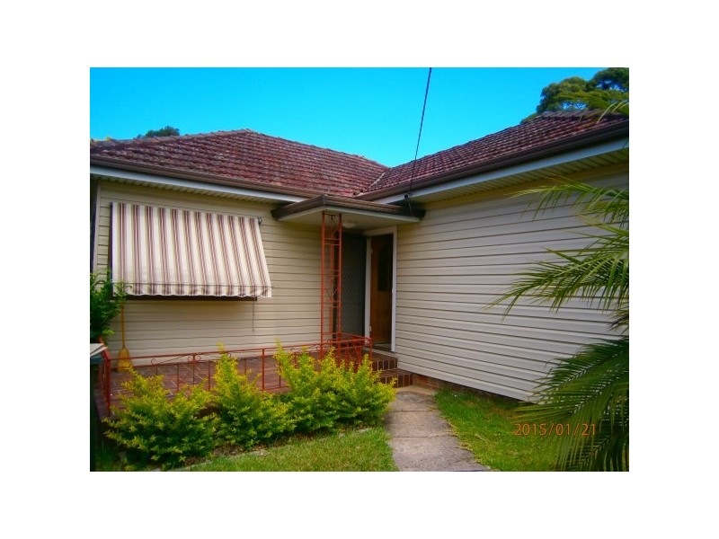 11 Beaconsfield Road, Mortdale NSW 2223