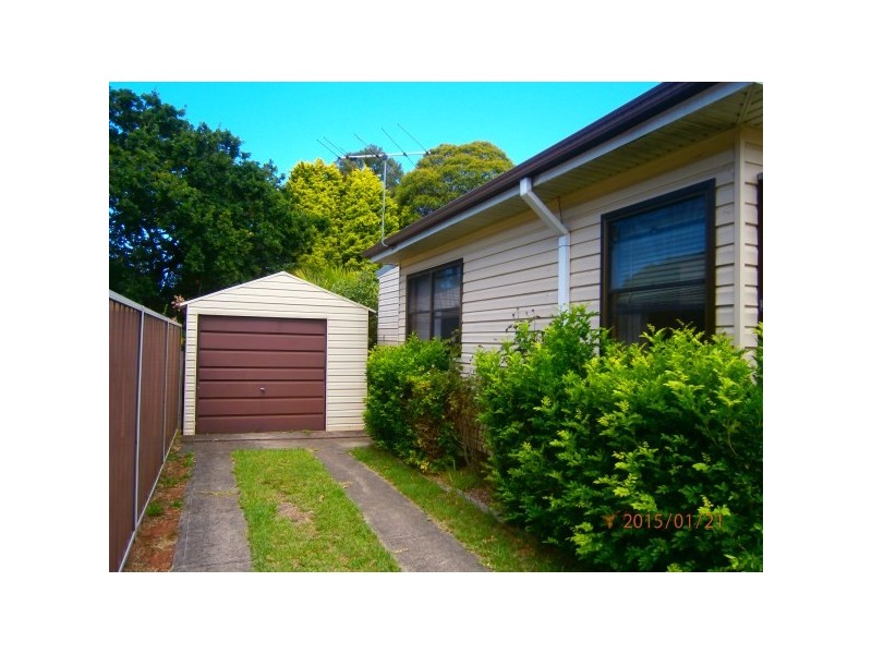 11 Beaconsfield Road, Mortdale NSW 2223