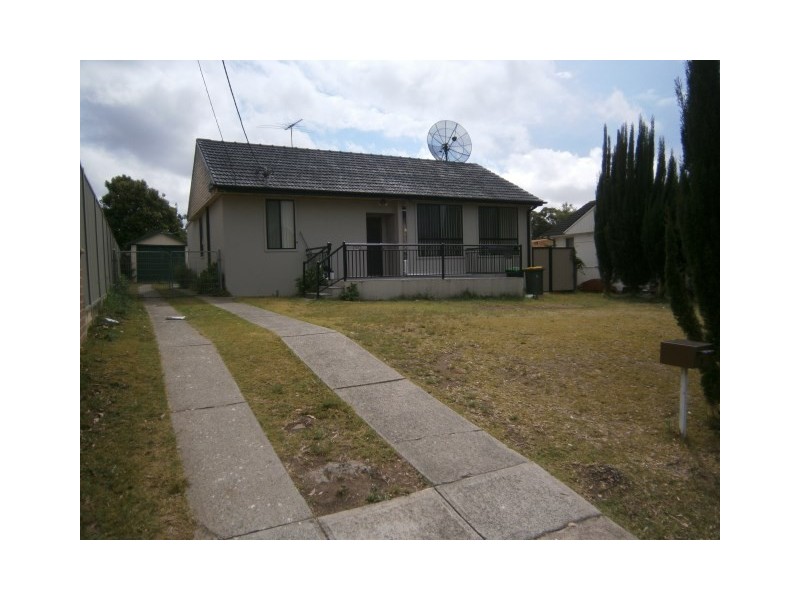 7 Gover Street, Peakhurst NSW 2210